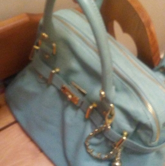 Handbags - Picture 3 of 16